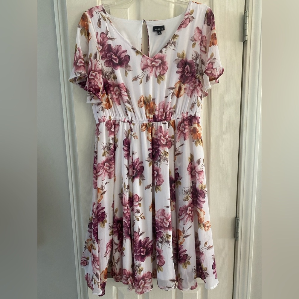 Torrid White Floral Midi Swing Dress